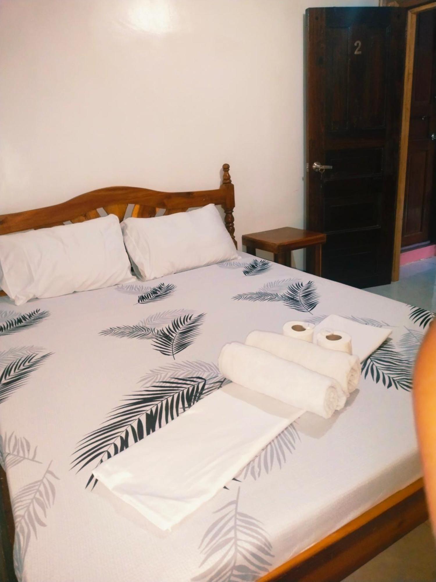 Ziah'S Guest House San Vicente  Szoba fotó